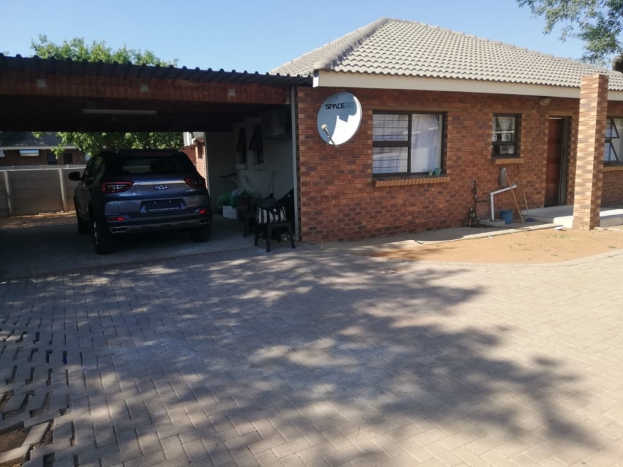 4 Bedroom Property for Sale in Onverwacht Limpopo