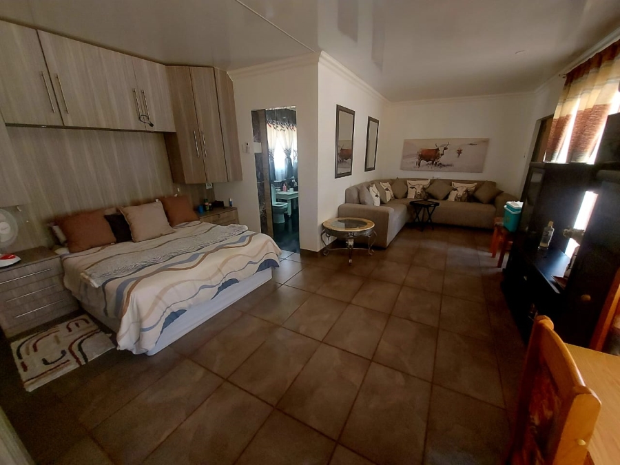 4 Bedroom Property for Sale in Wilderbeestaagte SH Limpopo