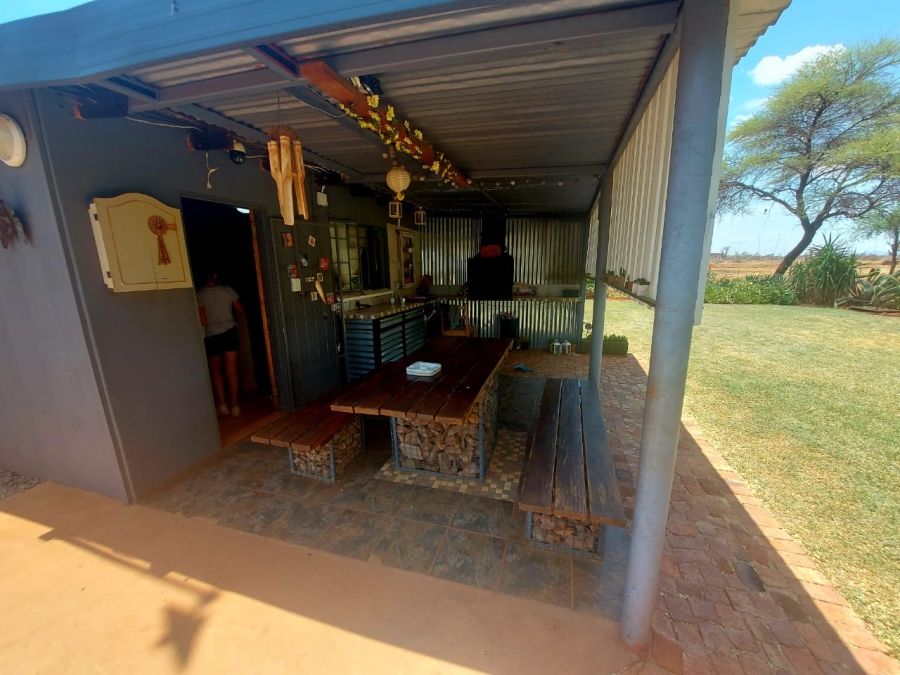 4 Bedroom Property for Sale in Wilderbeestaagte SH Limpopo