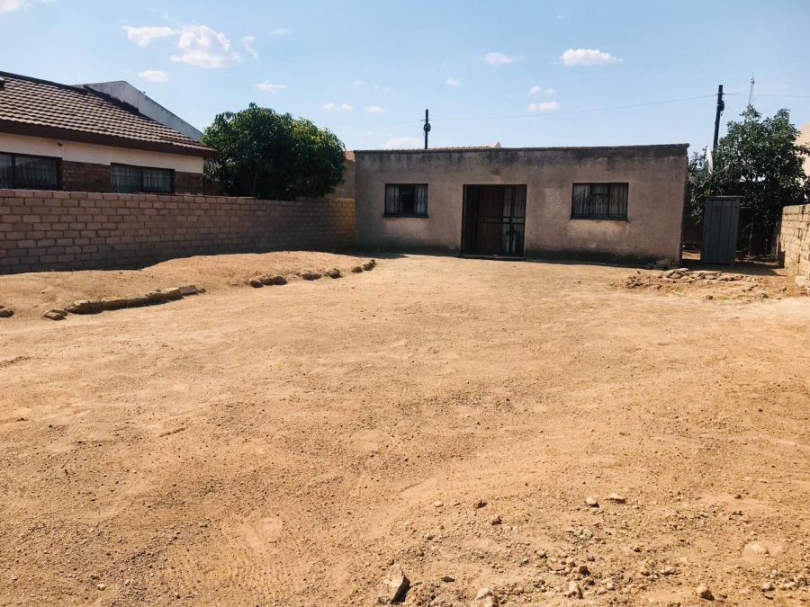 1 Bedroom Property for Sale in Seshego E Limpopo