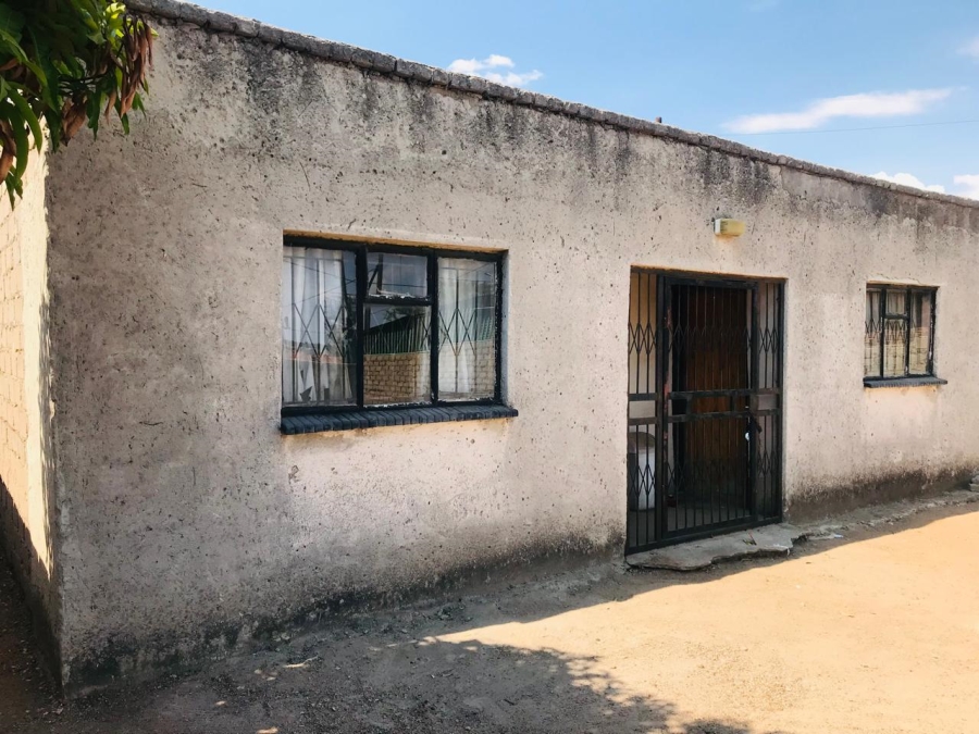 1 Bedroom Property for Sale in Seshego E Limpopo