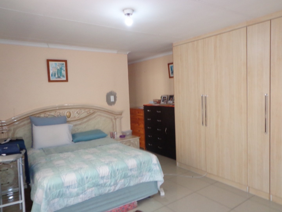 3 Bedroom Property for Sale in Mahlasedi Park Limpopo