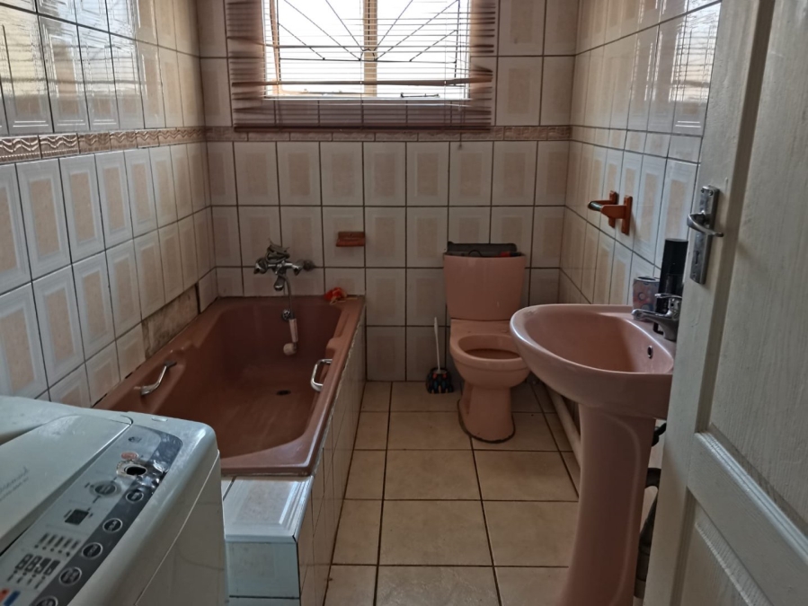 To Let 3 Bedroom Property for Rent in Seshego C Limpopo