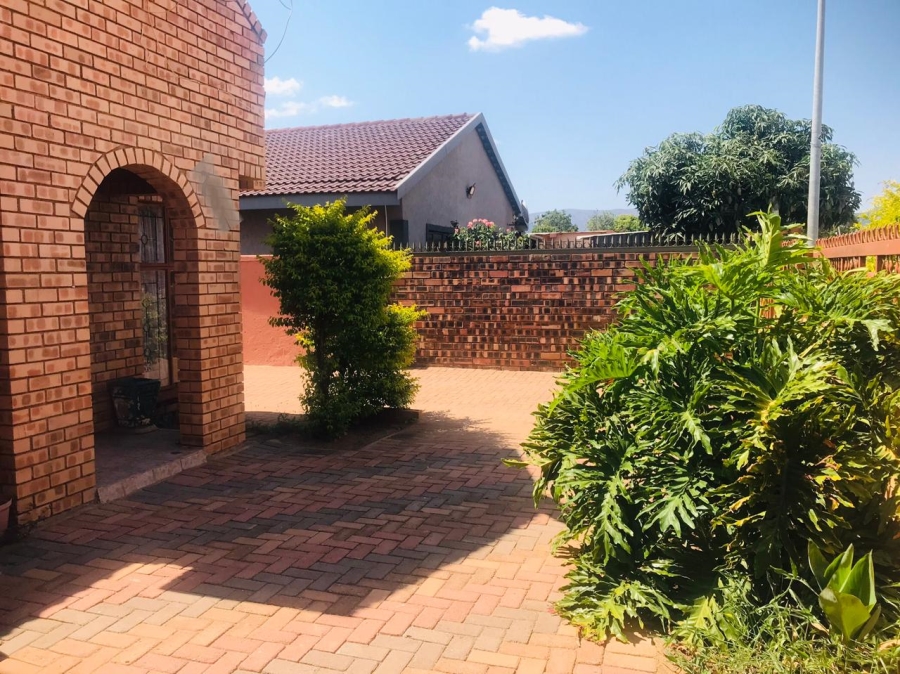 4 Bedroom Property for Sale in Lebowakgomo Zone A Limpopo