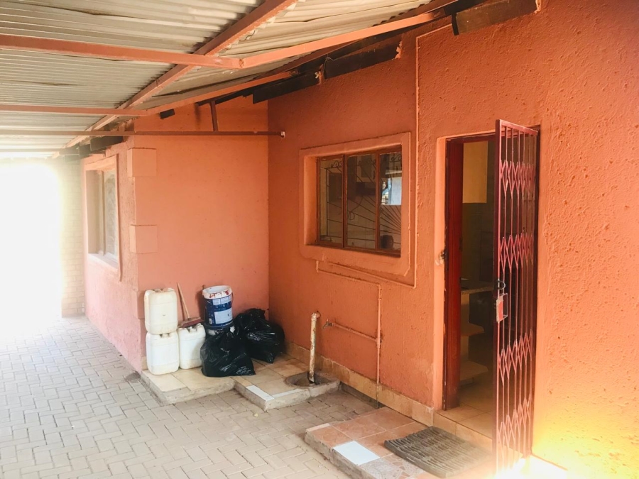 4 Bedroom Property for Sale in Lebowakgomo Zone A Limpopo