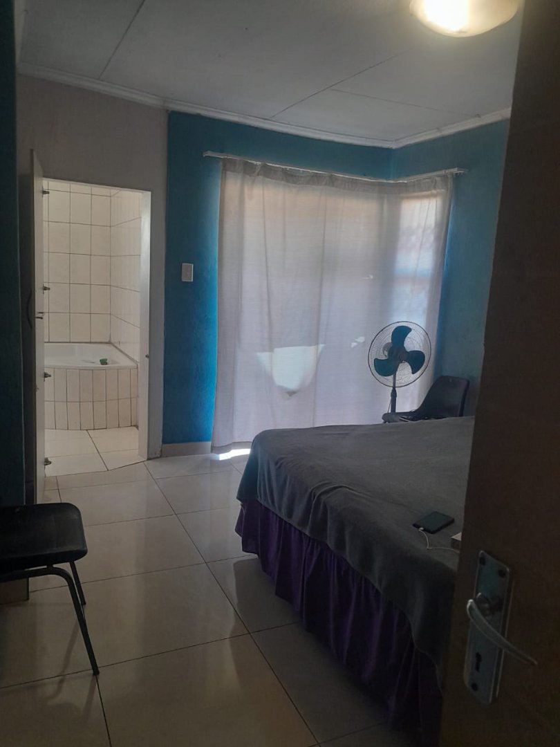 3 Bedroom Property for Sale in Marapong Limpopo