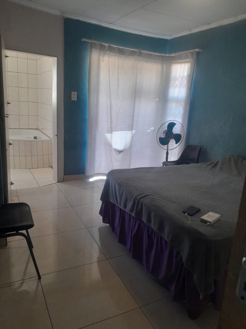 3 Bedroom Property for Sale in Marapong Limpopo