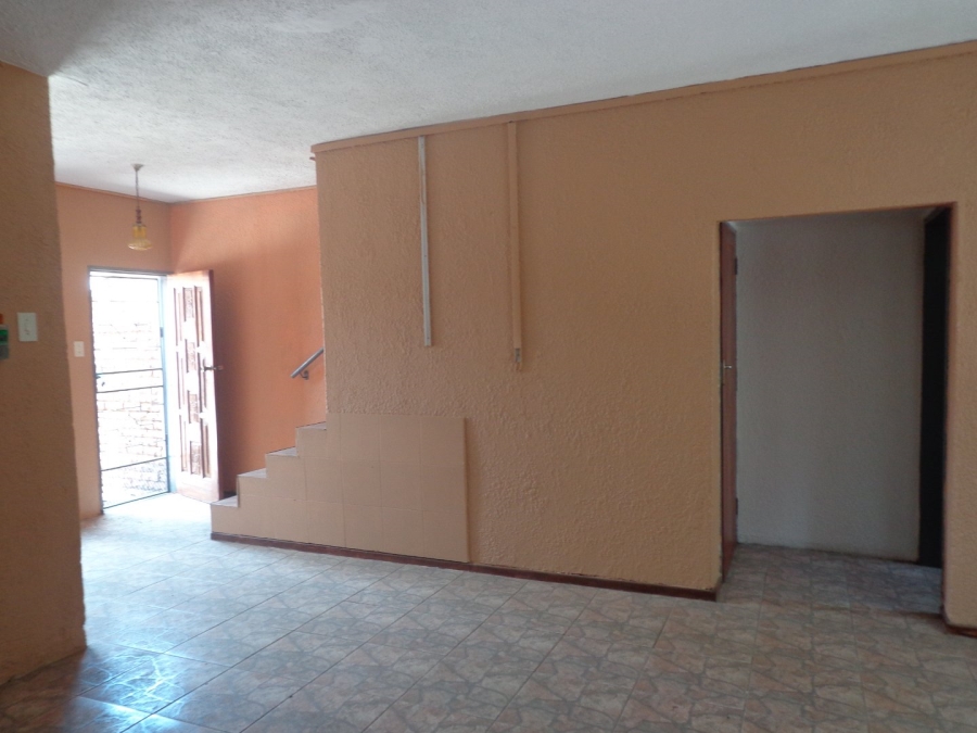 2 Bedroom Property for Sale in Polokwane Central Limpopo