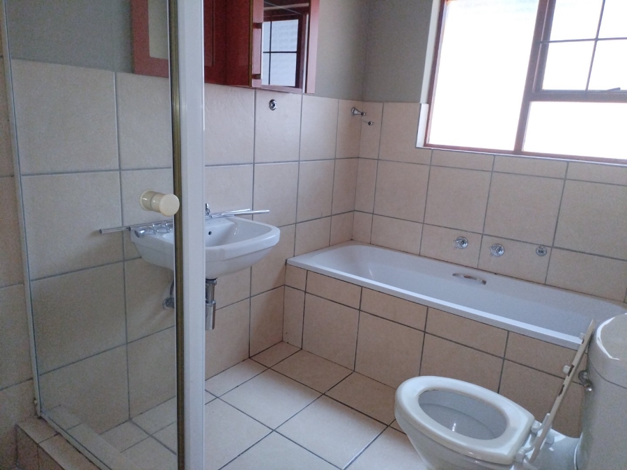 To Let 2 Bedroom Property for Rent in Bendor Limpopo