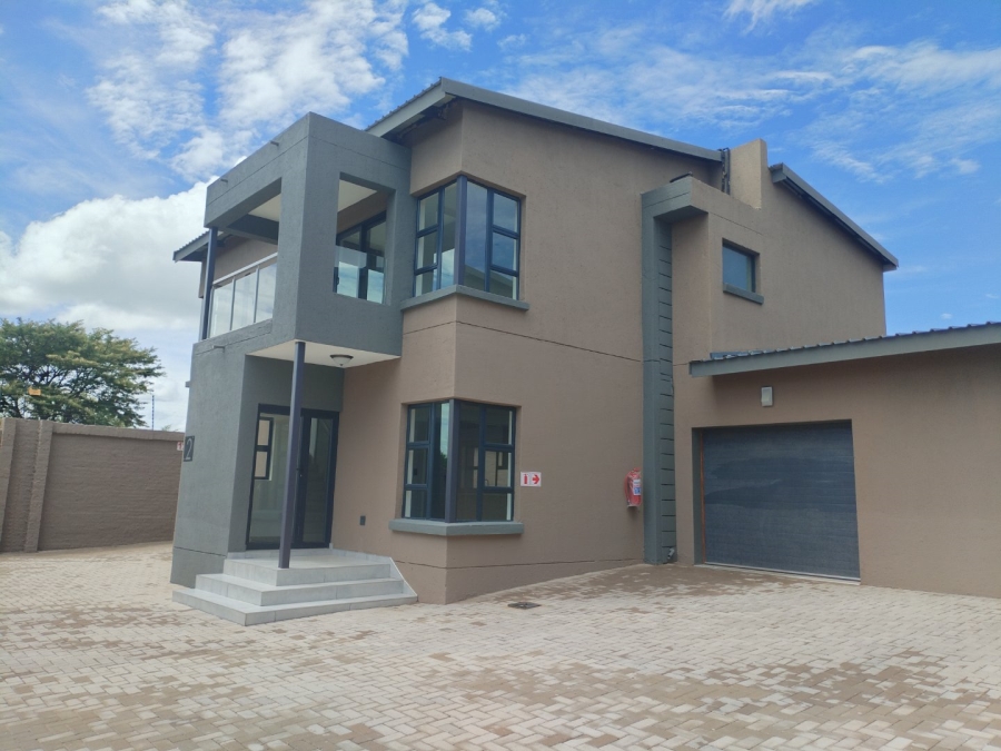 To Let 3 Bedroom Property for Rent in Woodhill Estate Limpopo