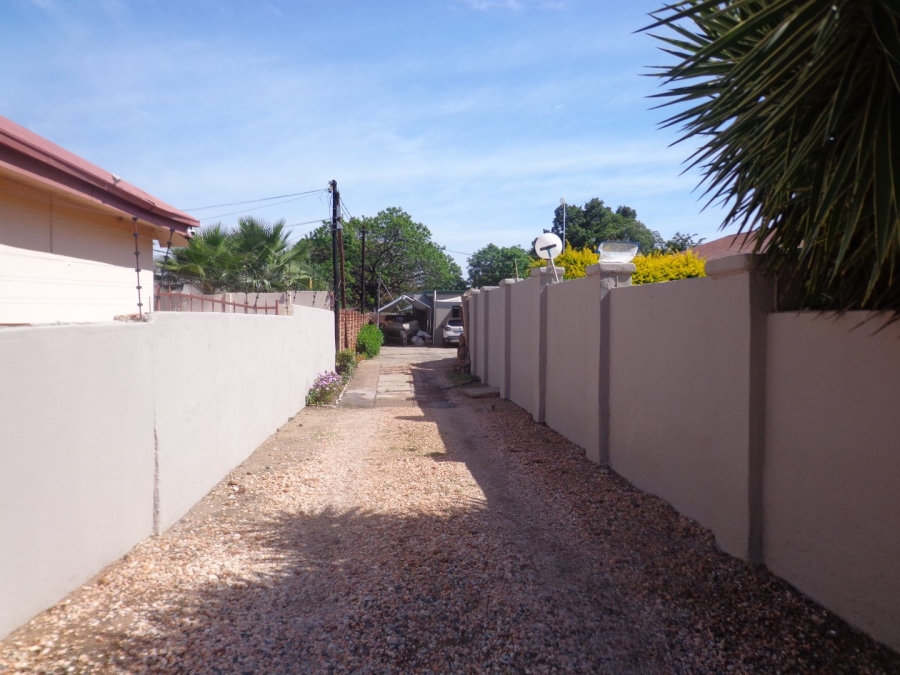 6 Bedroom Property for Sale in Polokwane Central Limpopo