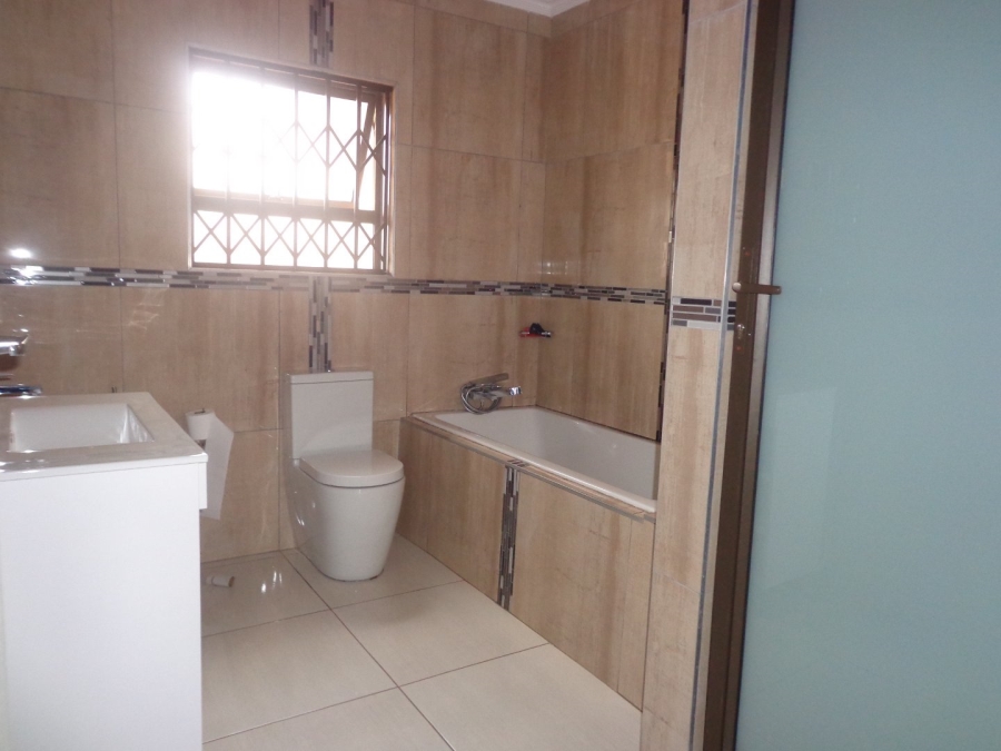 5 Bedroom Property for Sale in Serala View Limpopo