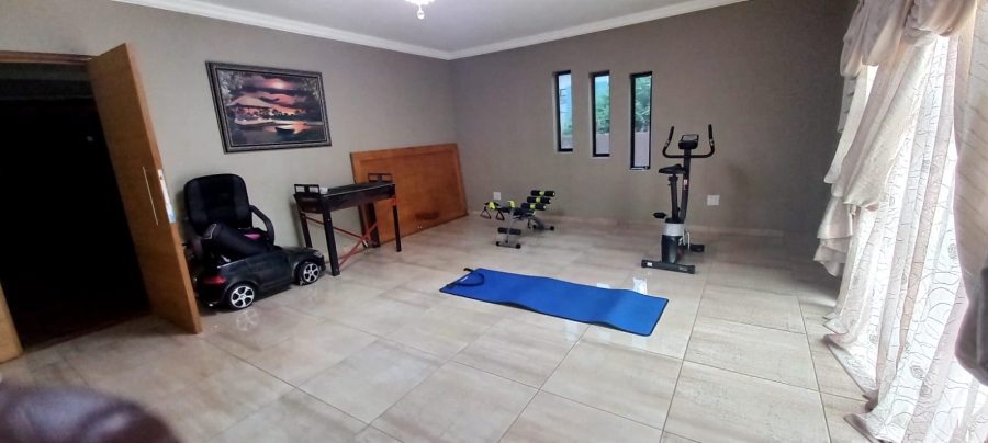 5 Bedroom Property for Sale in Serala View Limpopo