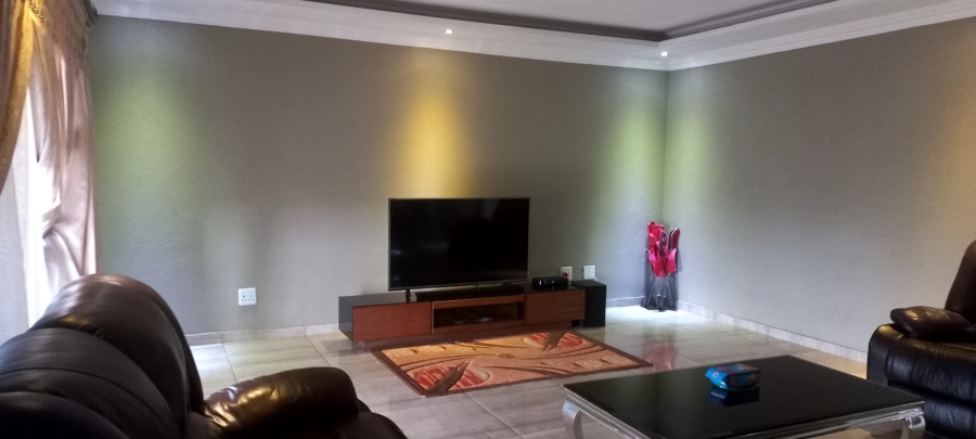 5 Bedroom Property for Sale in Serala View Limpopo