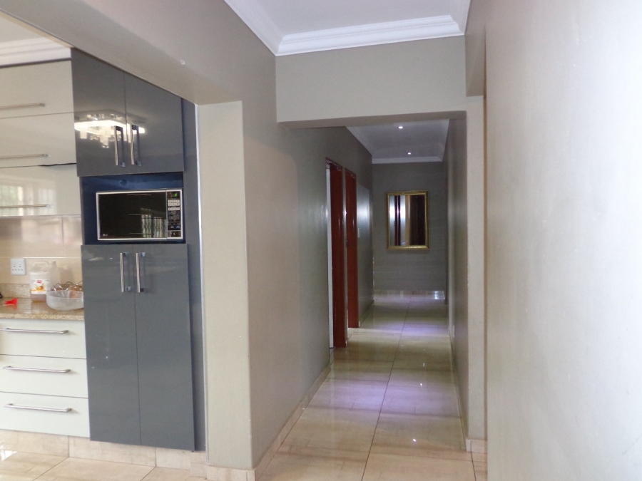 5 Bedroom Property for Sale in Serala View Limpopo