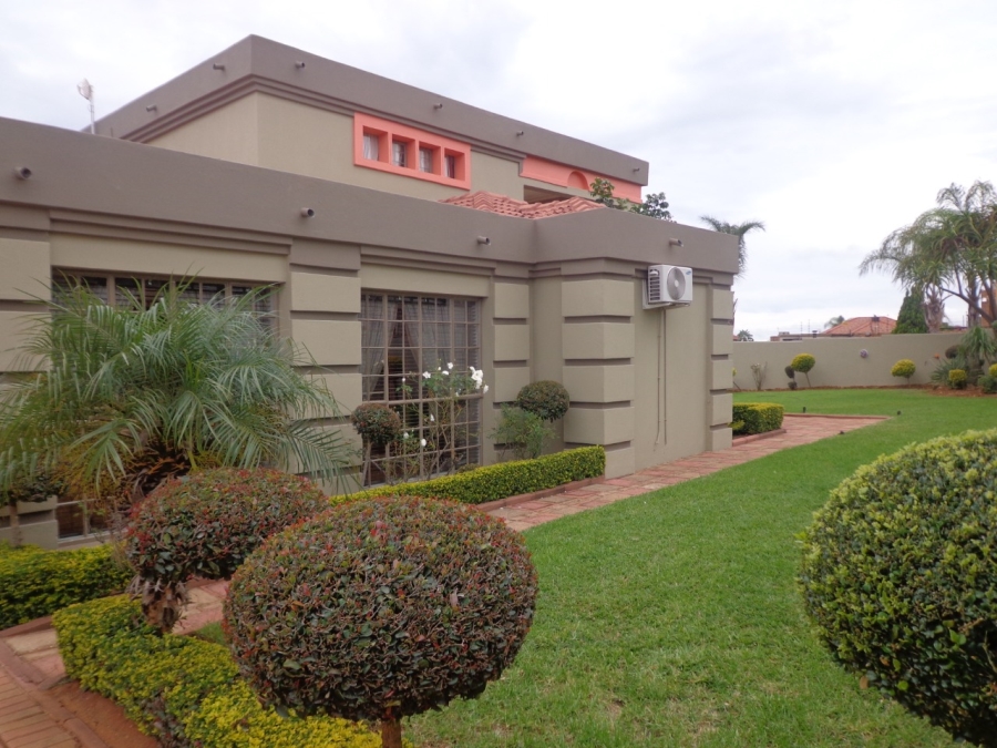 6 Bedroom Property for Sale in Sterpark Limpopo