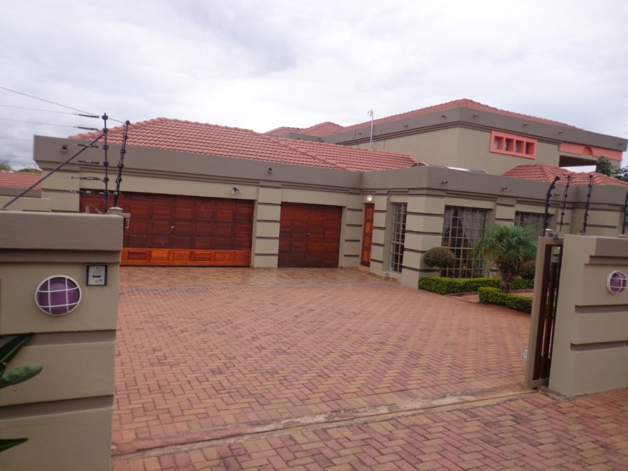 6 Bedroom Property for Sale in Sterpark Limpopo