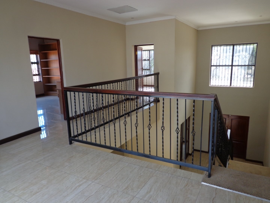 5 Bedroom Property for Sale in Thornhill Limpopo