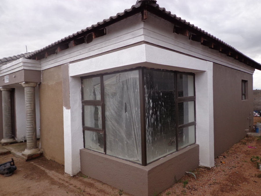 3 Bedroom Property for Sale in Mahlasedi Park Limpopo