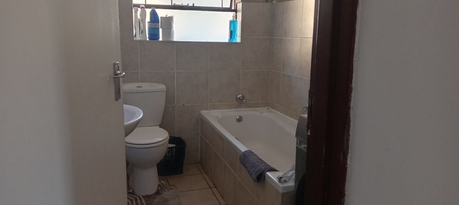 2 Bedroom Property for Sale in Polokwane Central Limpopo