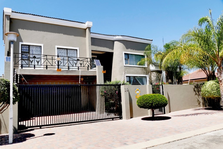 6 Bedroom Property for Sale in Bendor Limpopo