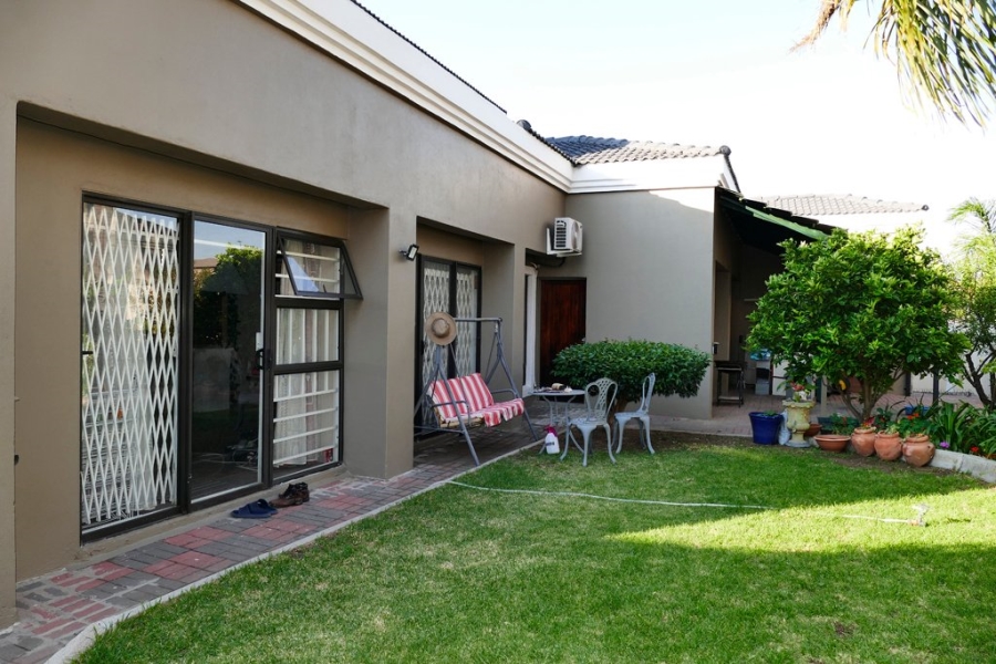 6 Bedroom Property for Sale in Bendor Limpopo
