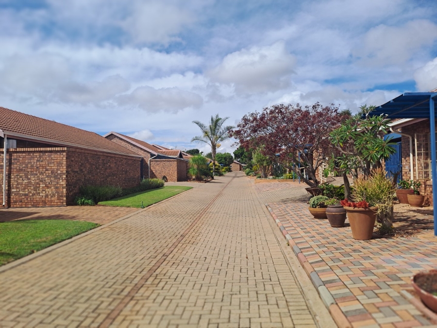 2 Bedroom Property for Sale in Flora Park Limpopo
