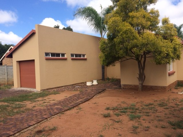 To Let  Bedroom Property for Rent in Flora Park Limpopo