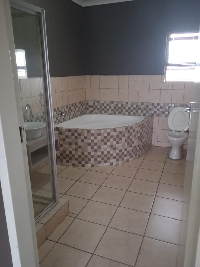 3 Bedroom Property for Sale in Penina Park Ext 2 Limpopo