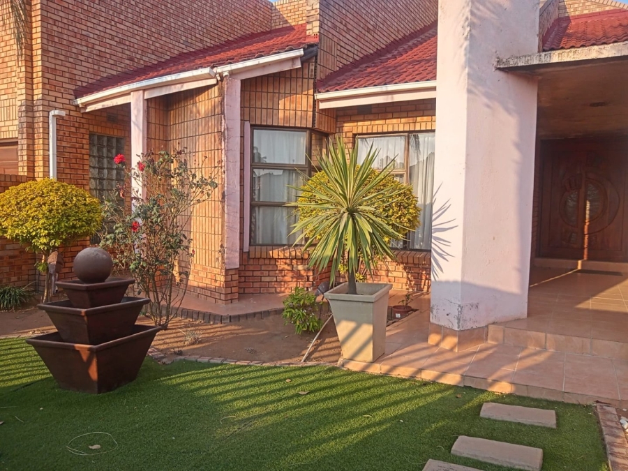 4 Bedroom Property for Sale in Seshego D Limpopo