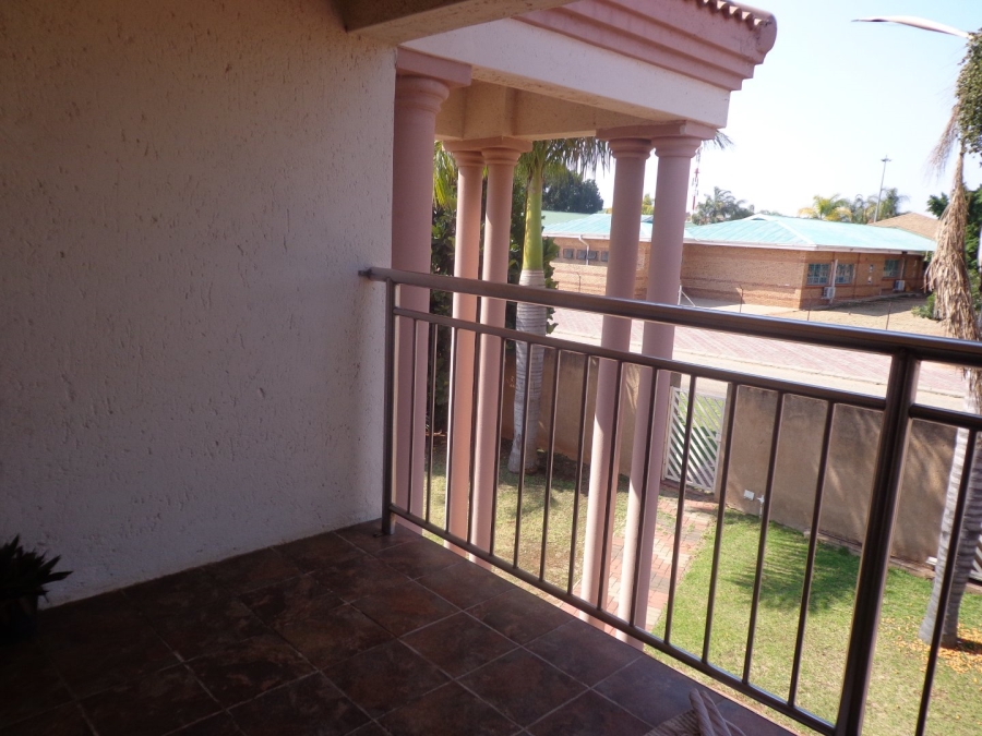 6 Bedroom Property for Sale in Flora Park Limpopo