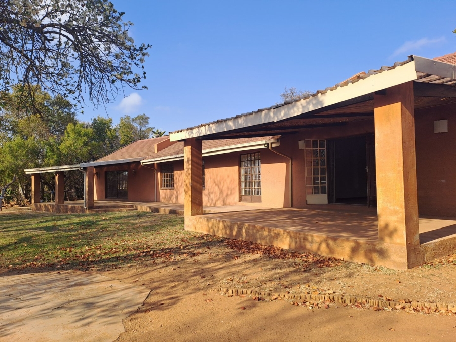 3 Bedroom Property for Sale in Dalmada A H Limpopo