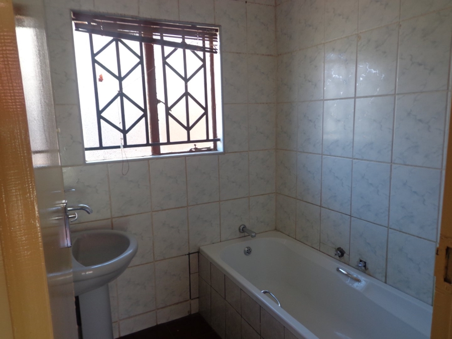 3 Bedroom Property for Sale in Lesedi Park Limpopo