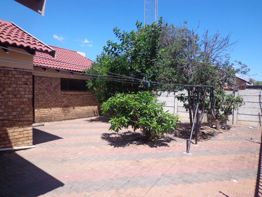 3 Bedroom Property for Sale in Lesedi Park Limpopo