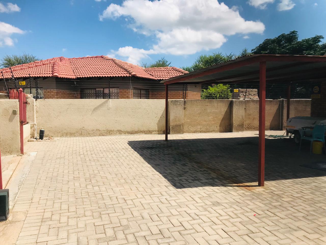 3 Bedroom Property for Sale in Mahlasedi Park Limpopo