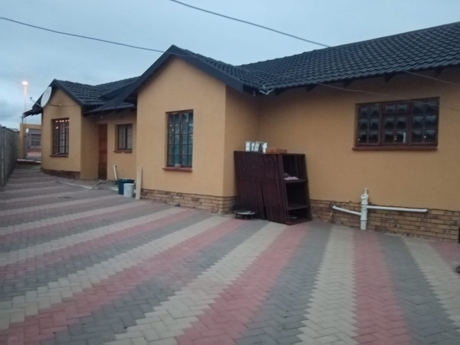 3 Bedroom Property for Sale in Seshego 9B Limpopo