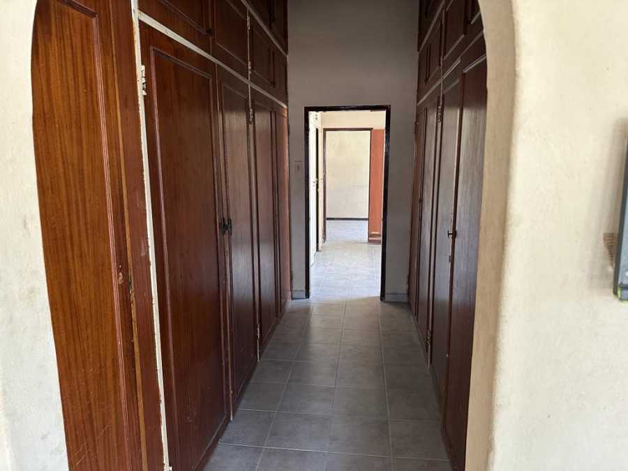 4 Bedroom Property for Sale in Nirvana Limpopo