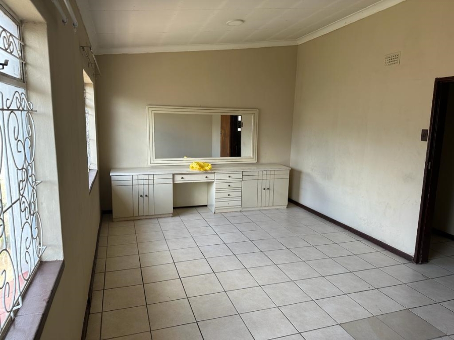 4 Bedroom Property for Sale in Nirvana Limpopo