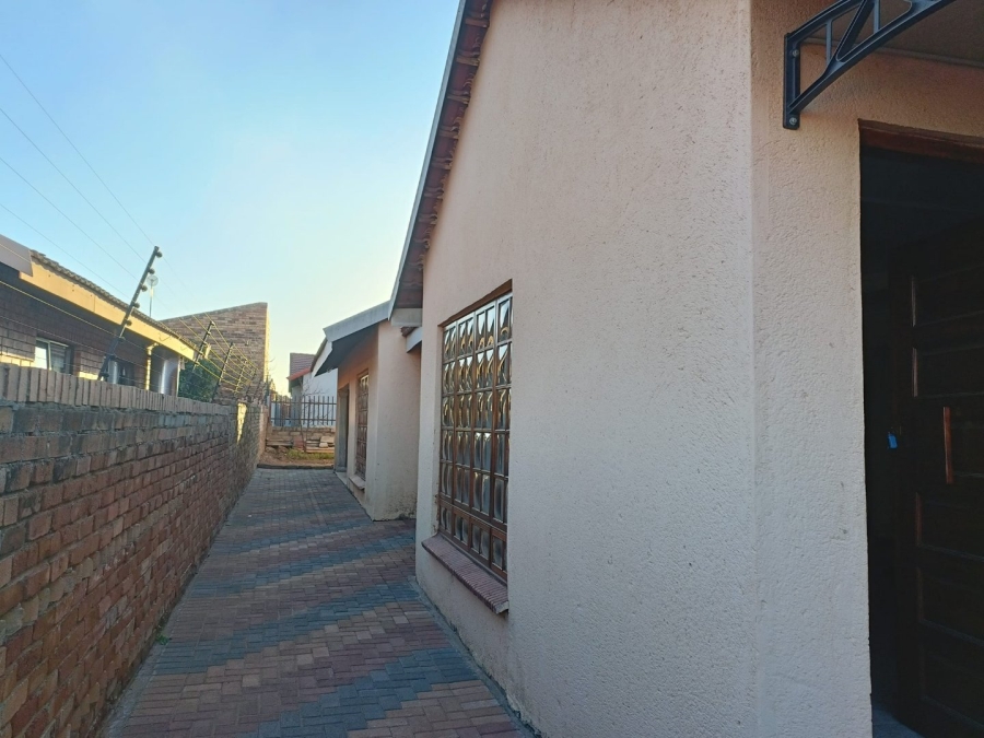 To Let 3 Bedroom Property for Rent in Emdo Park Limpopo