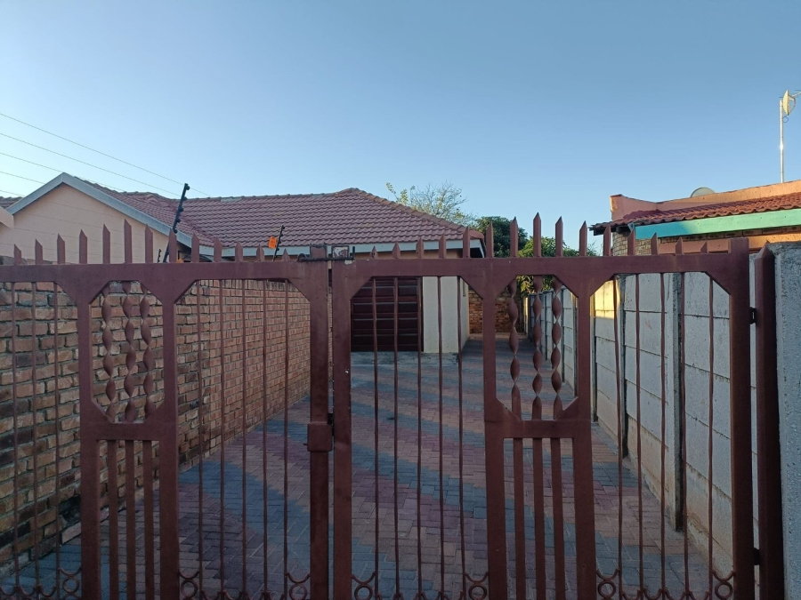 To Let 3 Bedroom Property for Rent in Emdo Park Limpopo