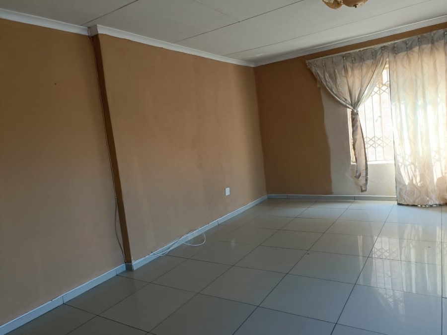 To Let 3 Bedroom Property for Rent in Ivydale Limpopo