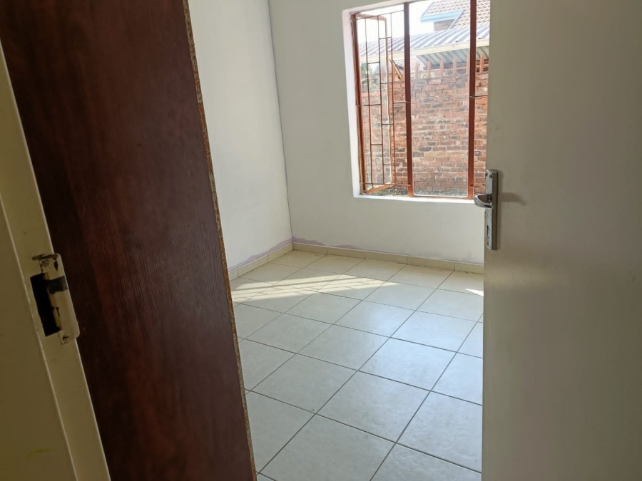 To Let 3 Bedroom Property for Rent in Ivydale Limpopo