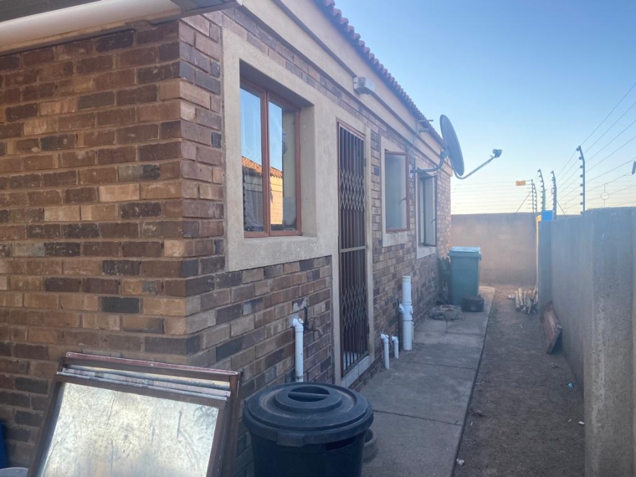 3 Bedroom Property for Sale in Rethabile Gardens Limpopo