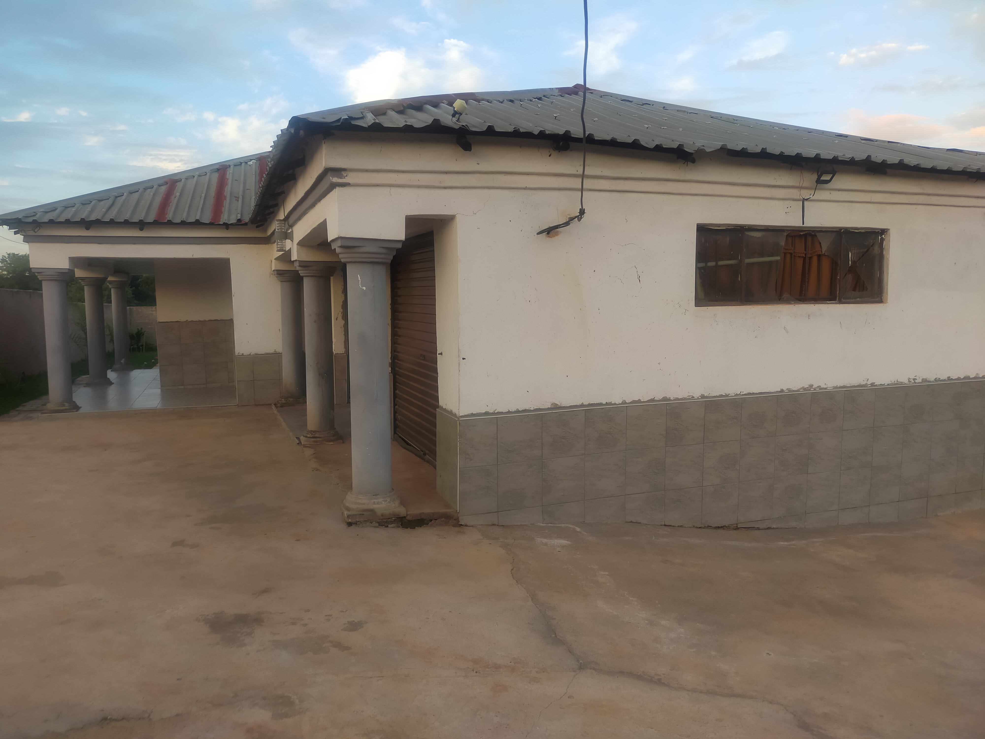 4 Bedroom Property for Sale in Shayandima Limpopo