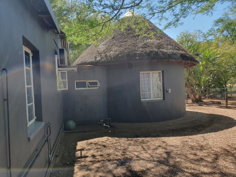 2 Bedroom Property for Sale in Roedtan Limpopo