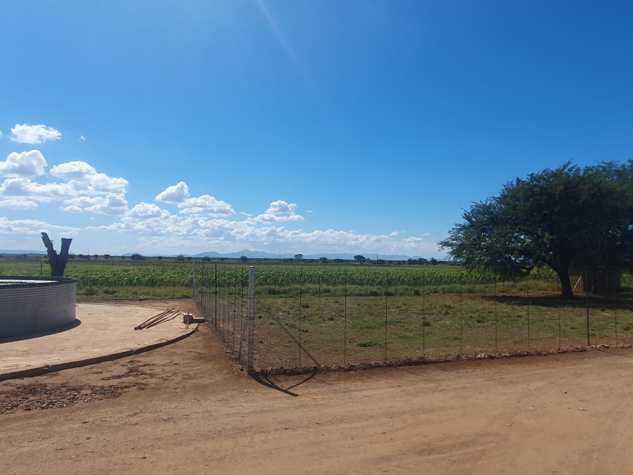 2 Bedroom Property for Sale in Roedtan Limpopo