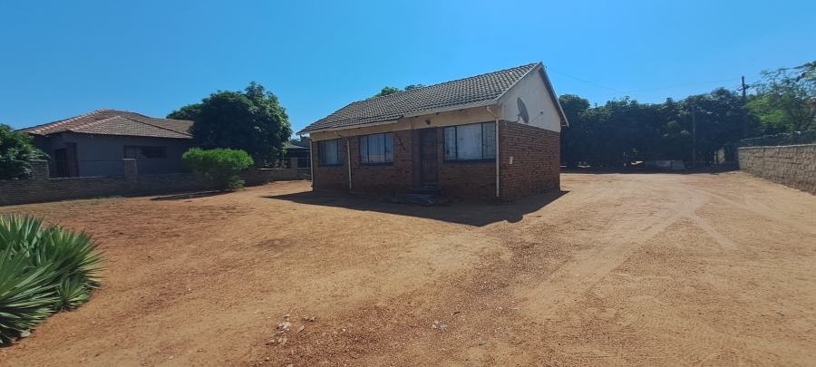 3 Bedroom Property for Sale in Namakgale Limpopo