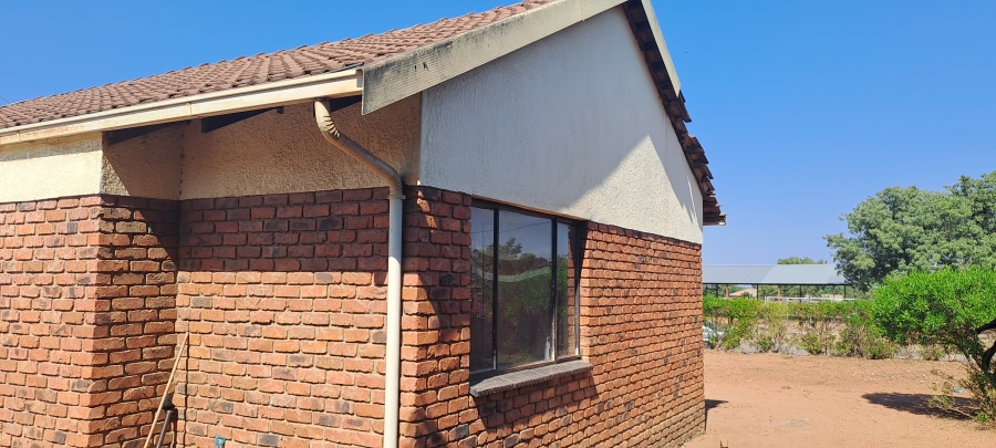 3 Bedroom Property for Sale in Namakgale Limpopo