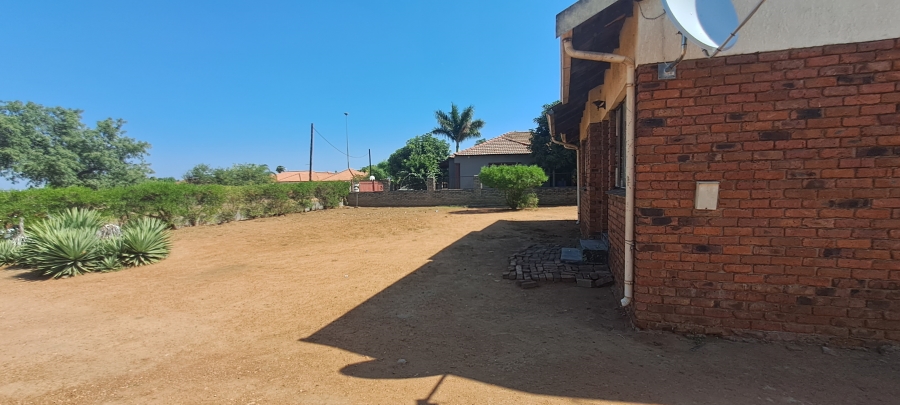 3 Bedroom Property for Sale in Namakgale Limpopo