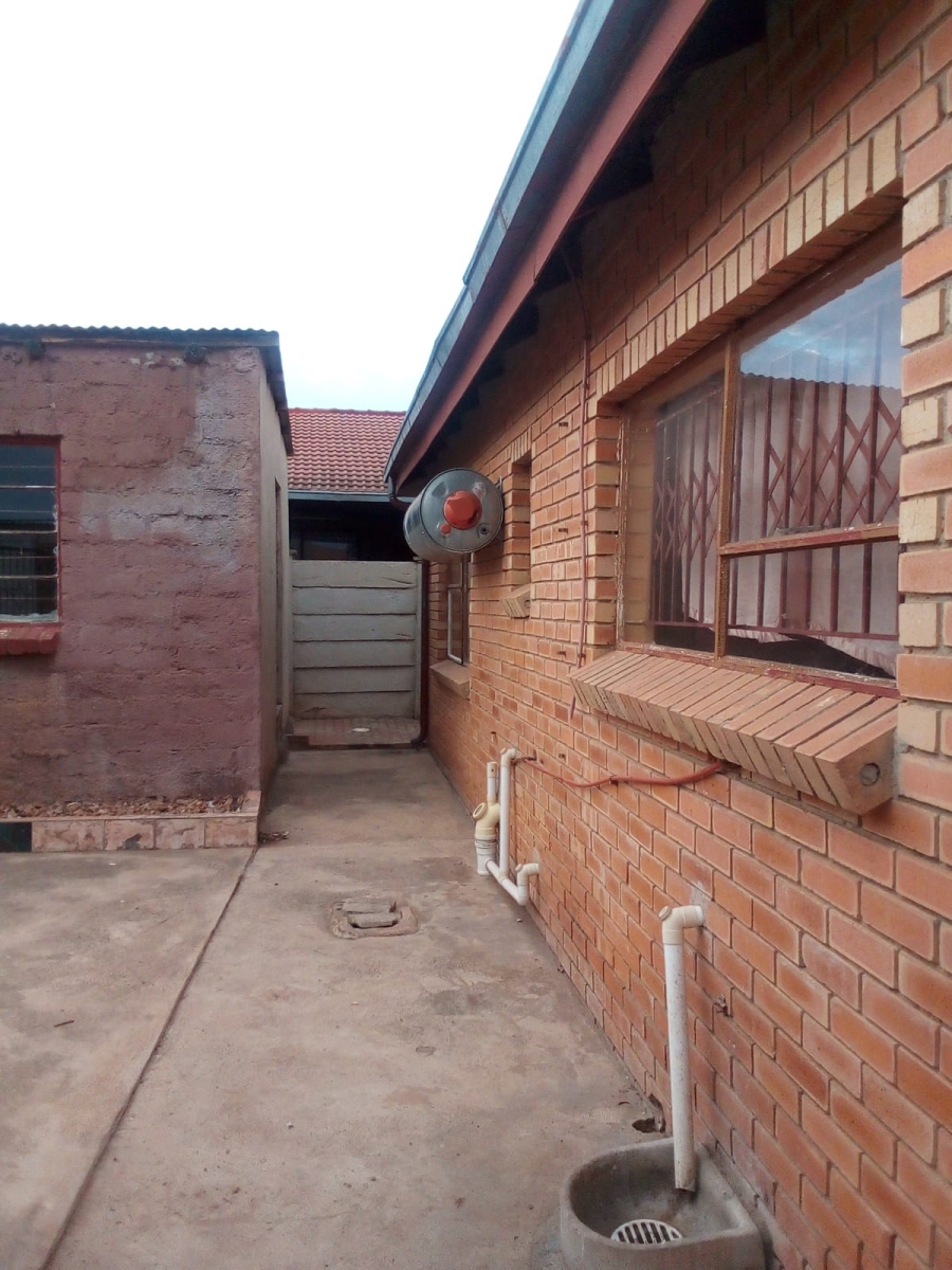 2 Bedroom Property for Sale in Seshego Limpopo